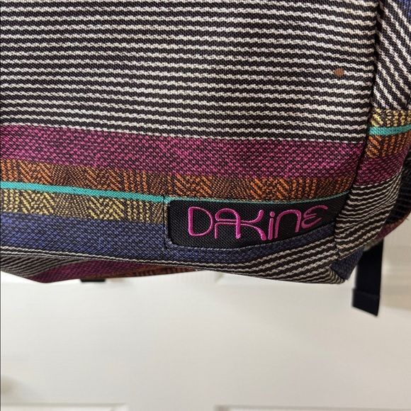 Dakine Large Multicolor Unisex Striped Backpack with Padded Back and Straps - Picture 2 of 13